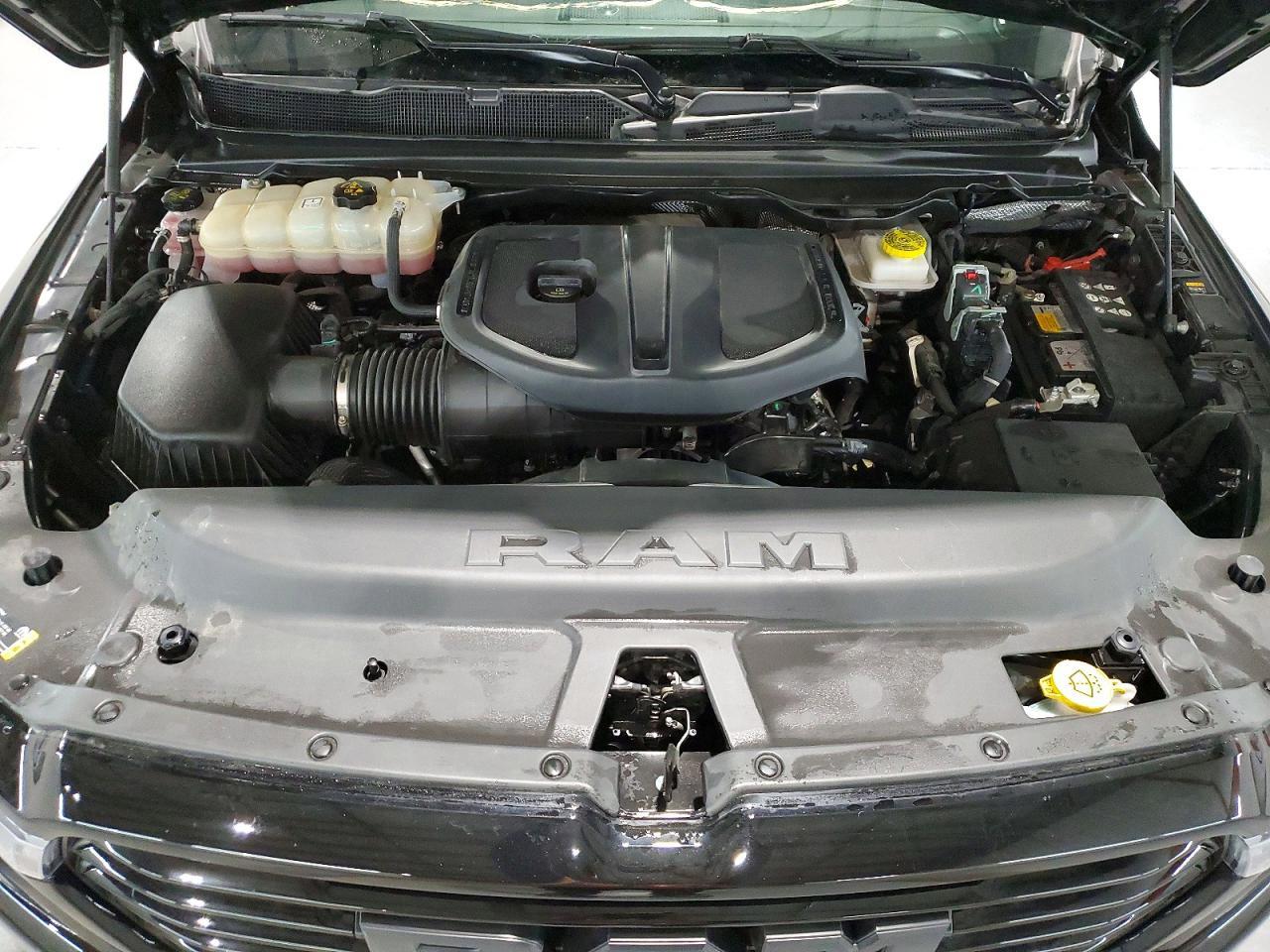 2025 Dodge RAM 1500 Sport