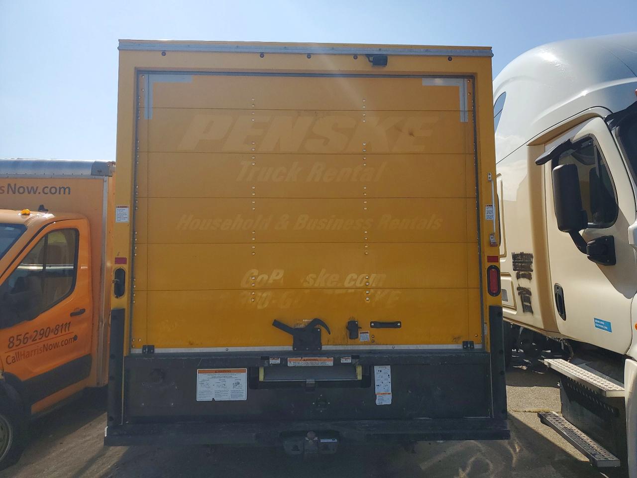 2022 Ford E350 BOX Truck