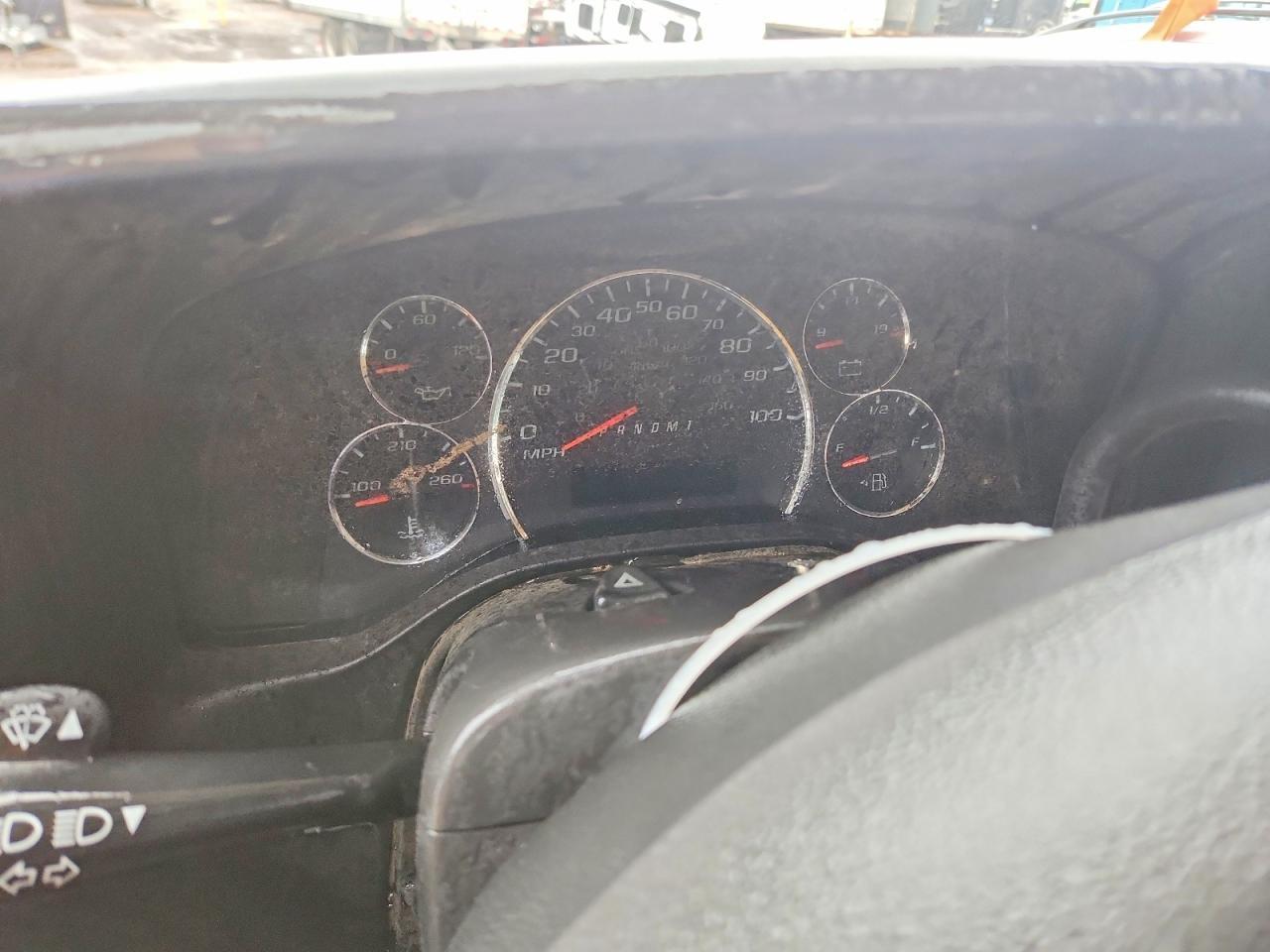 2023 GMC Savana BOX Truck