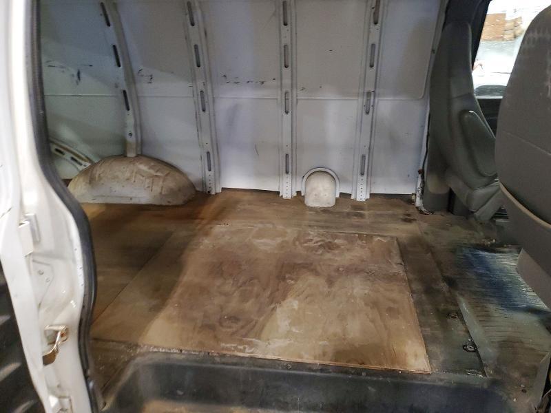 2004 Chev Rolet Express 2500 Delivery van