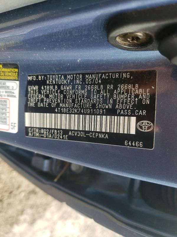 2004 Toyota Camry le