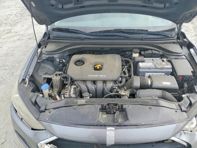 2018 Hyundai Elantra se