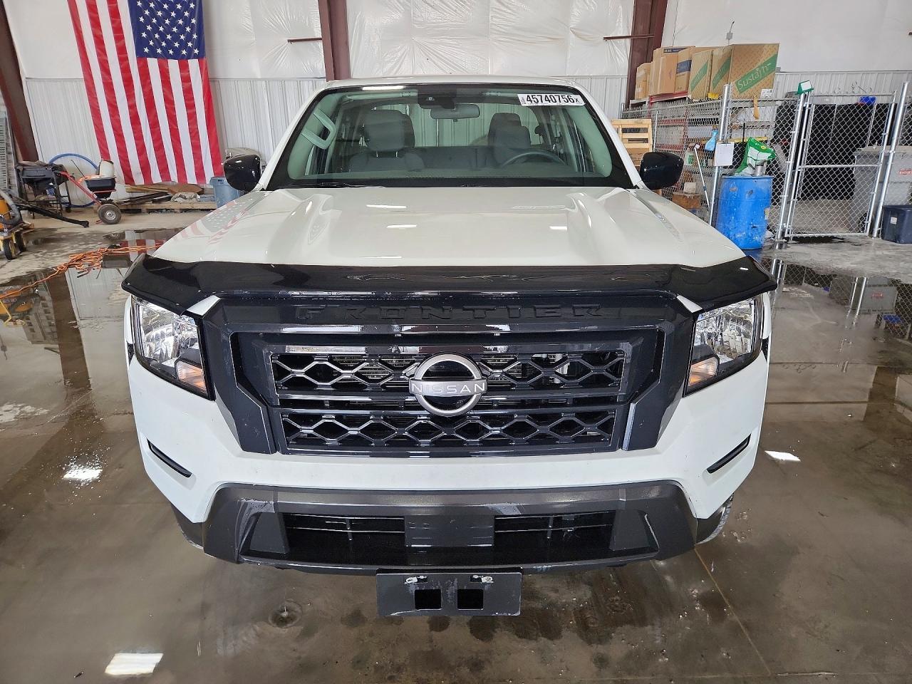 2022 Nissan Frontier S