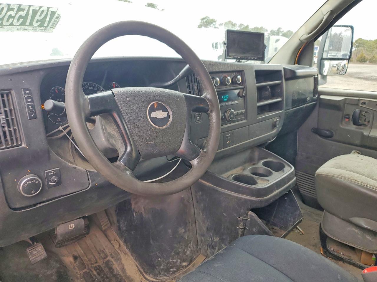 2008 Chevrolet Express BOX Truck
