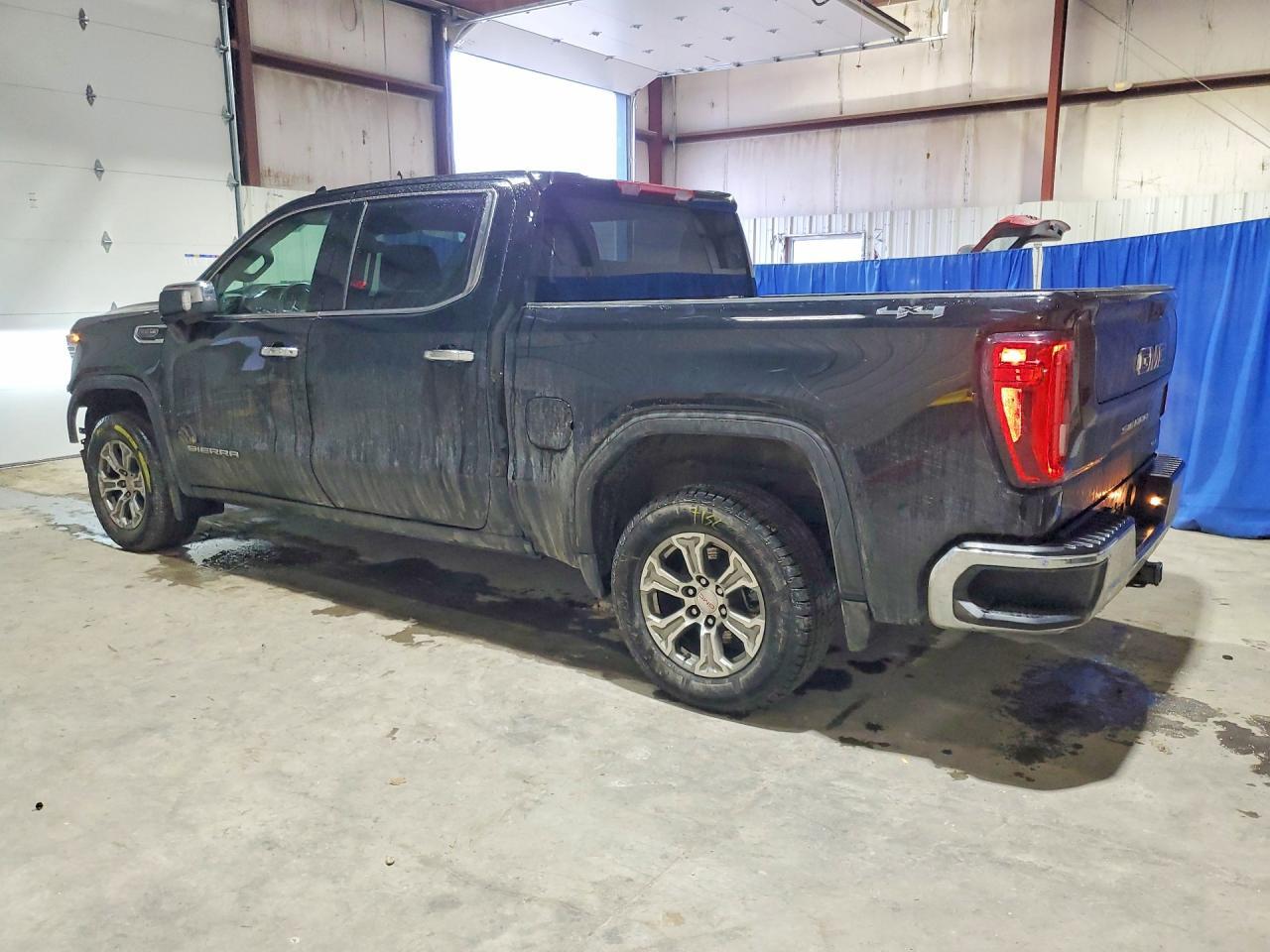 2025 GMC Sierra K1500 SLT