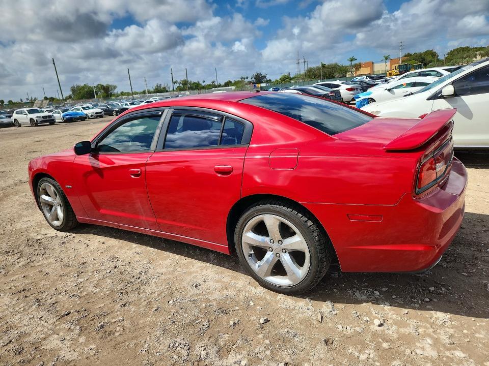 2013 Dodge Charger r
