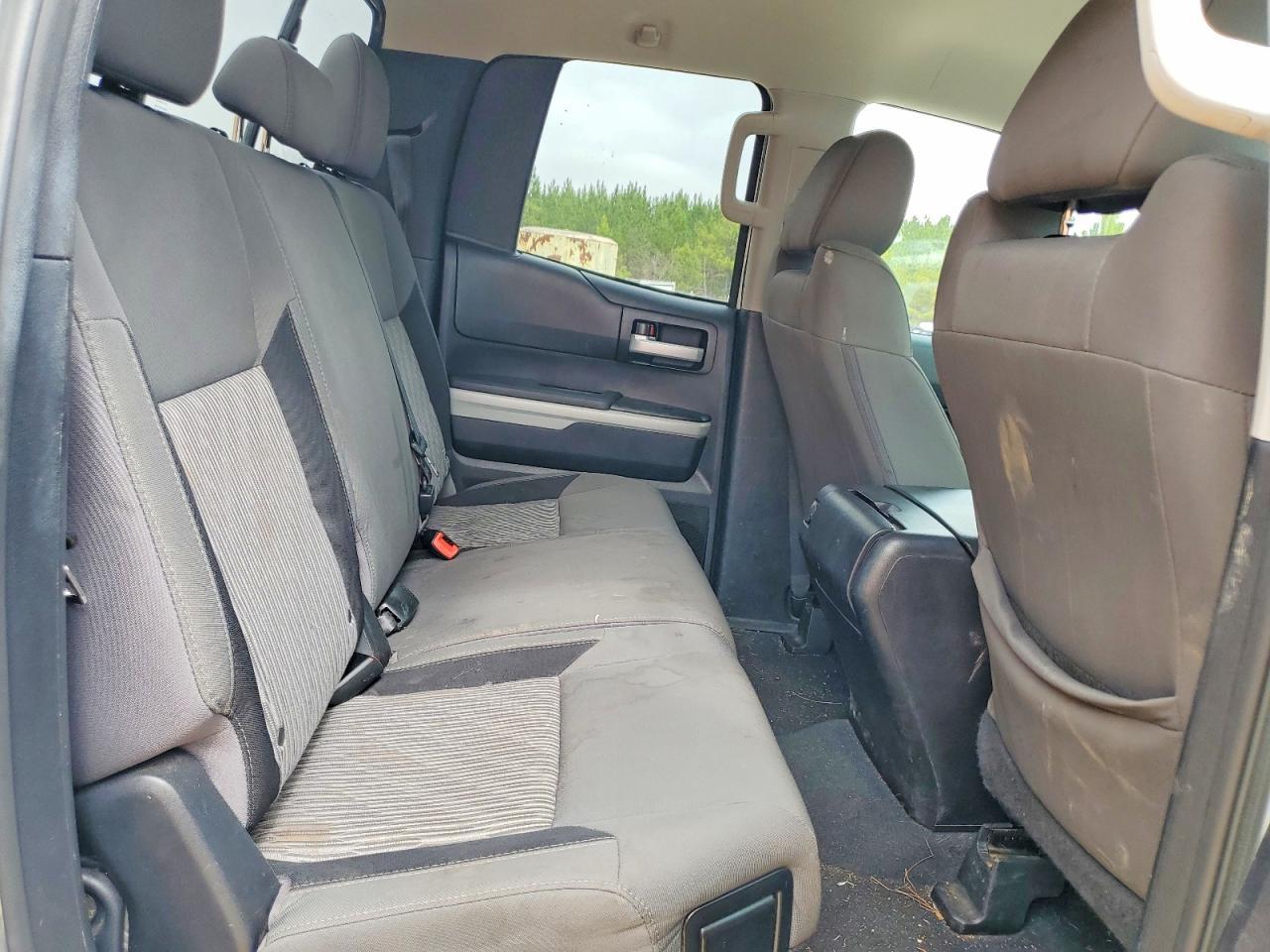 2014 Toyota Tundra SR5