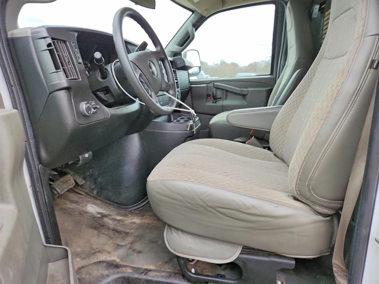 2017 GMC Savana G2500