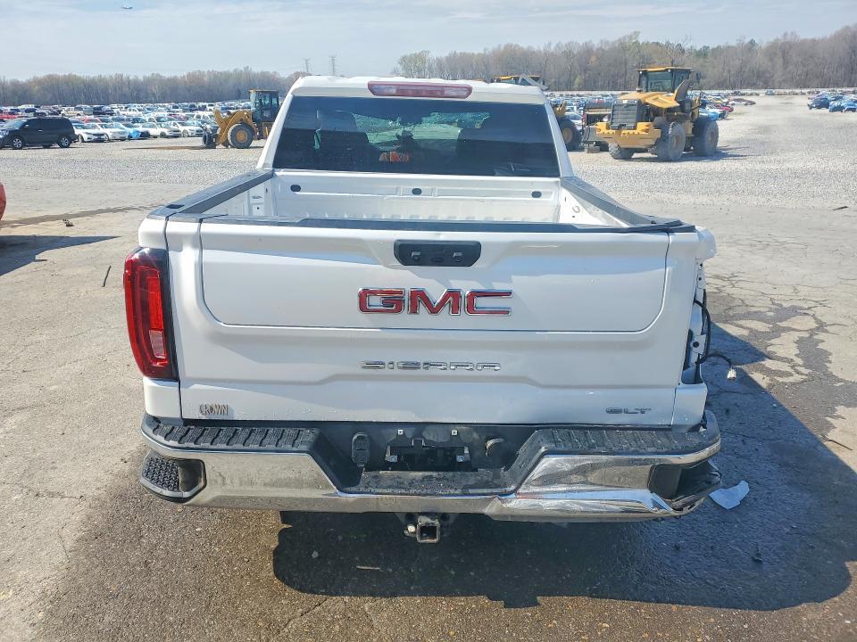 2024 GMC Sierra C1500 SLT