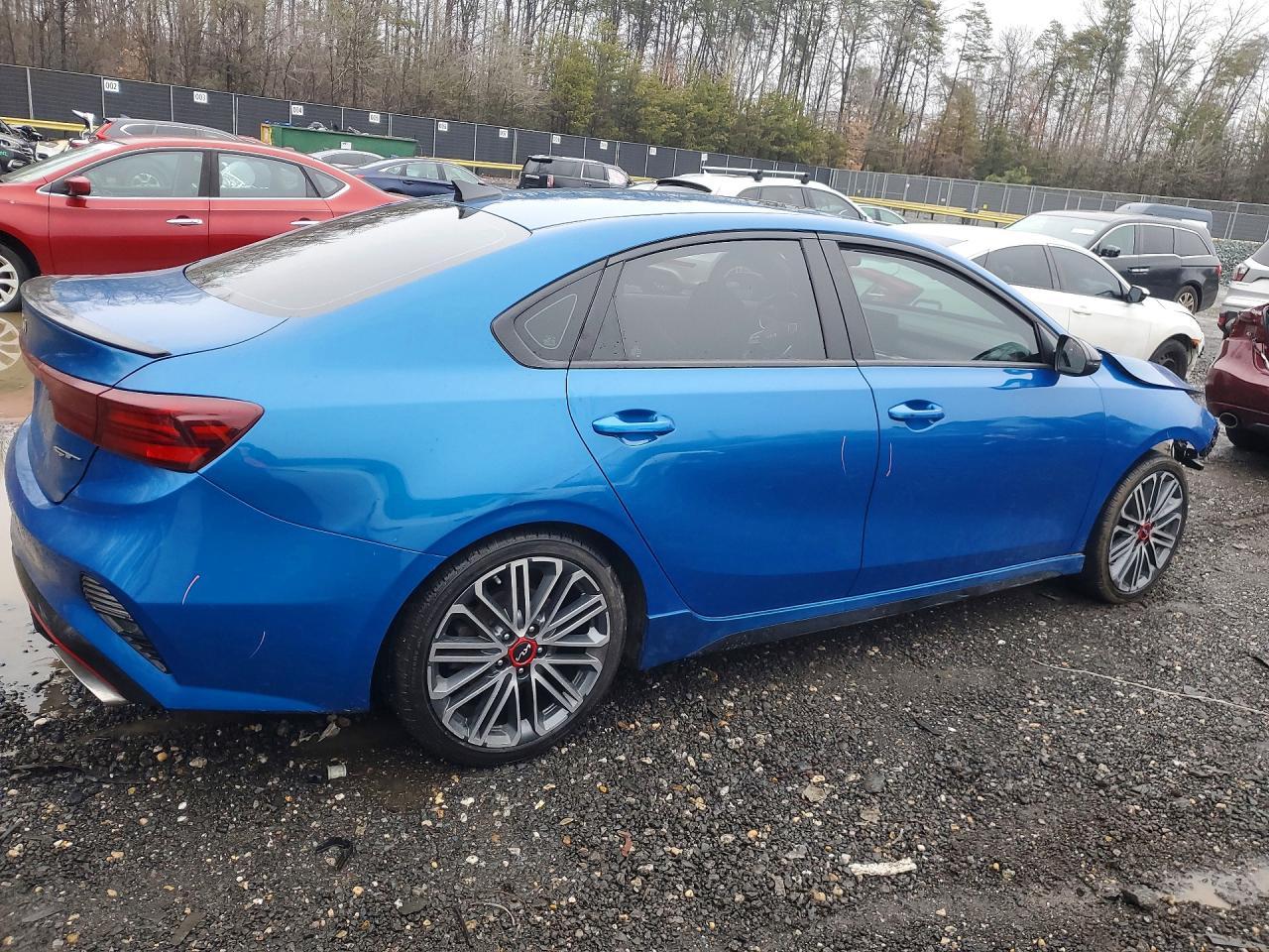 2023 KIA Forte gt