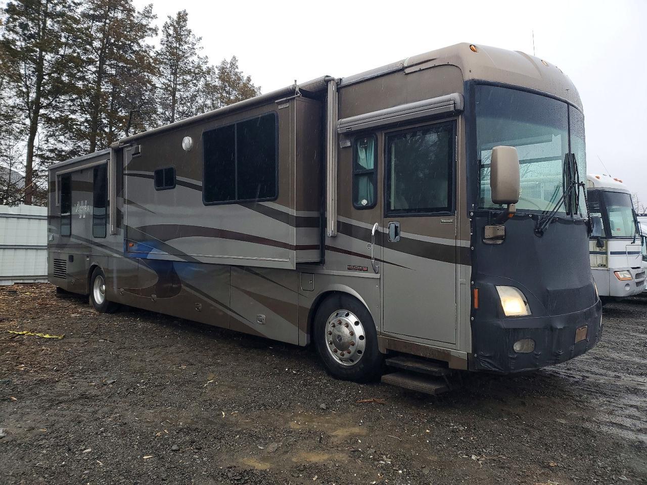 2004 Winnebago Vectra 40KD