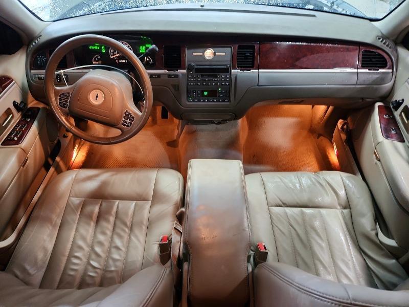 2004 Lincoln Town car Executive
