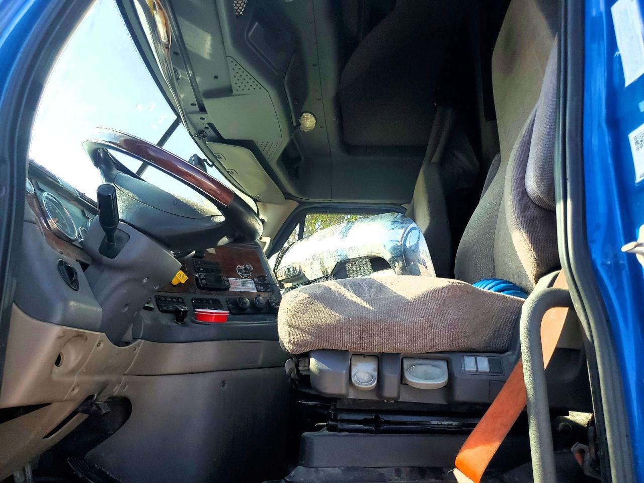 2017 Freigliner 2017 Freightliner Cascadia 1-Semi Truck