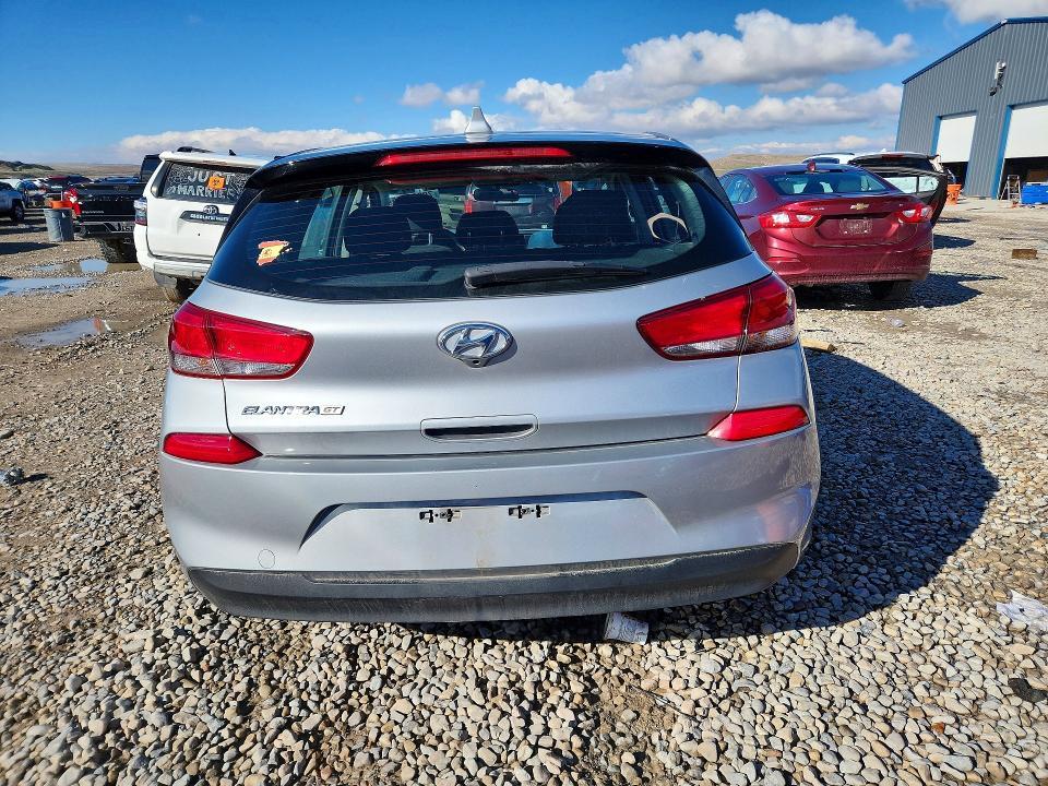 2020 Hyundai Elantra gt Base