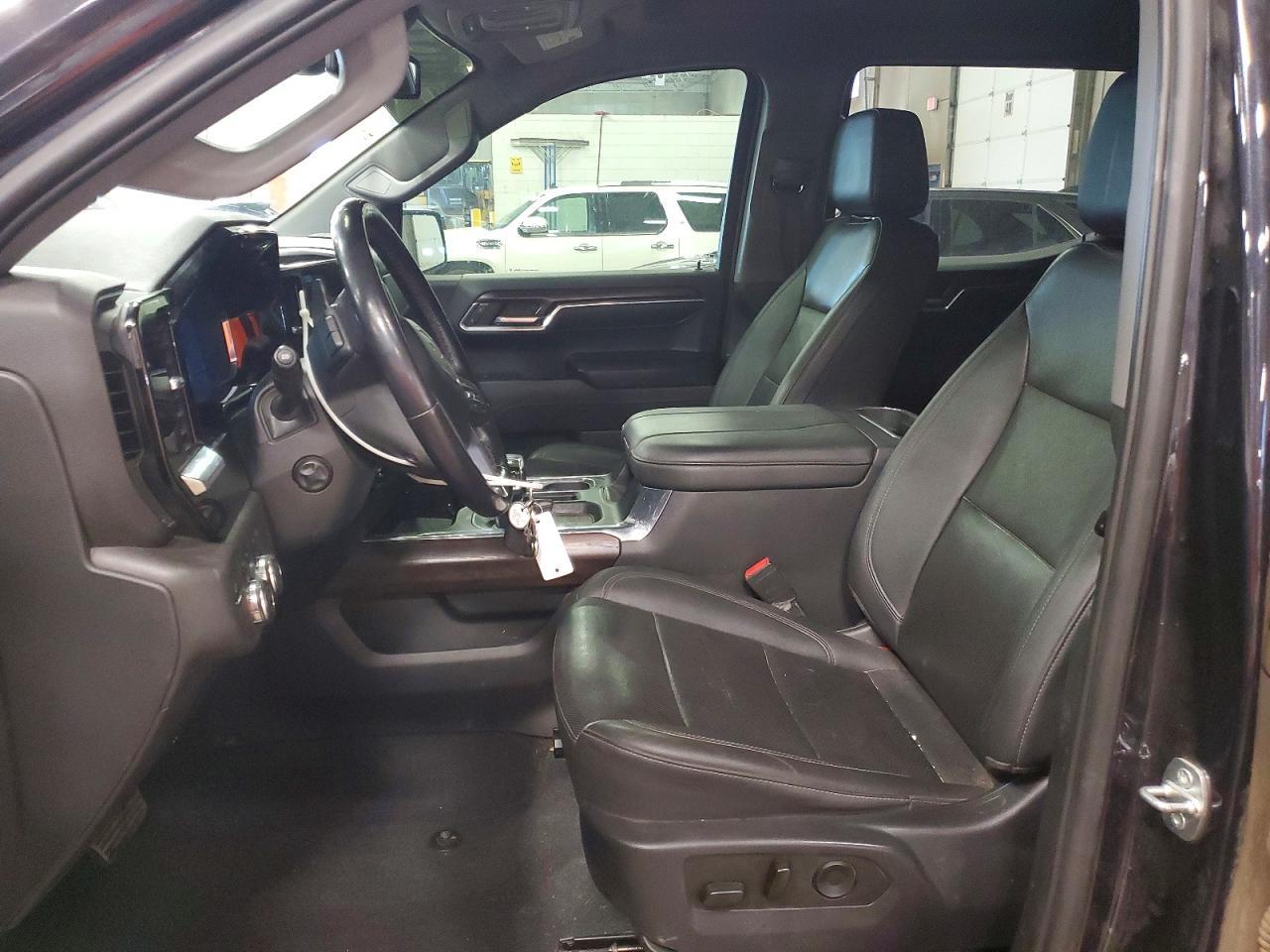 2023 GMC Sierra K1500 SLT