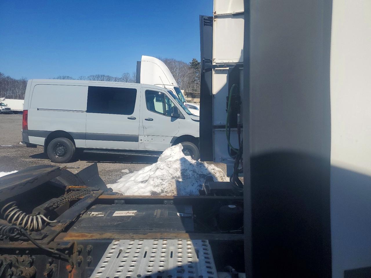 2018 Volvo VNL Semi Truck