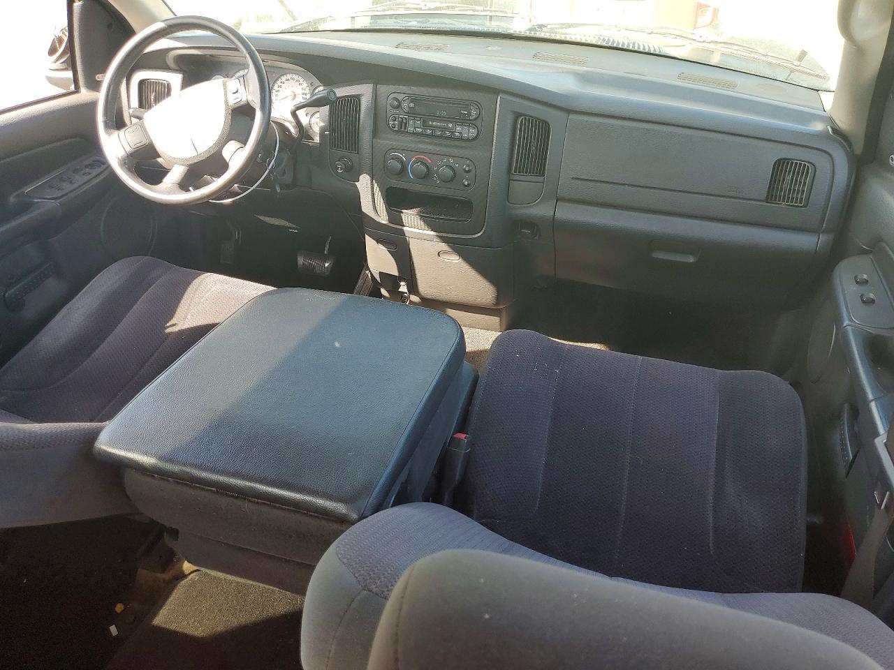 2004 Dodge RAM 1500 ST