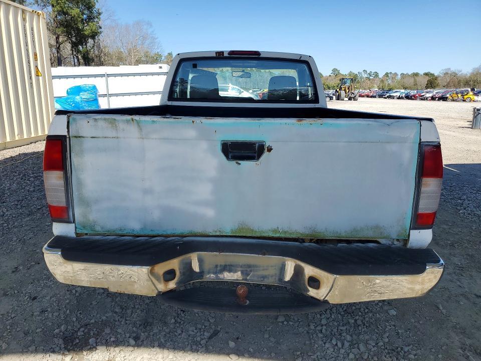 1998 Nissan Frontier Base