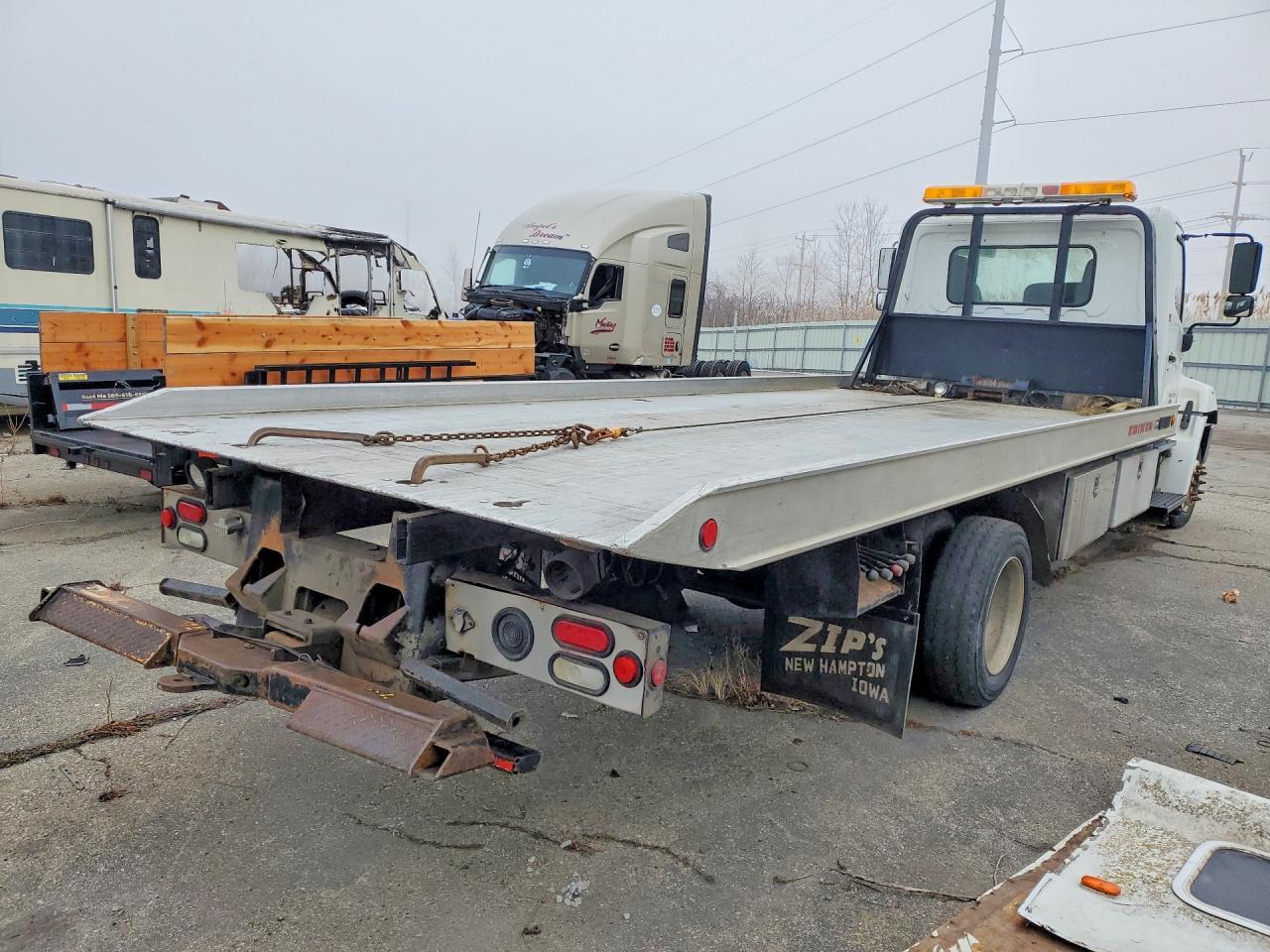 2009 Hino 258 268