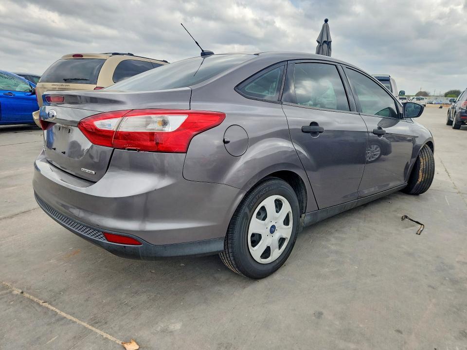 2014 Ford Focus s