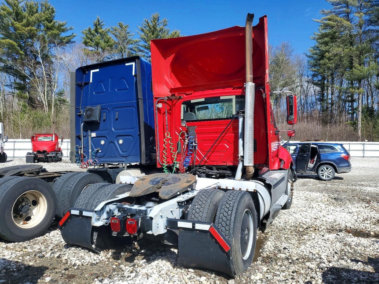2016 International PROSTAR+122 6X4 Semi Truck