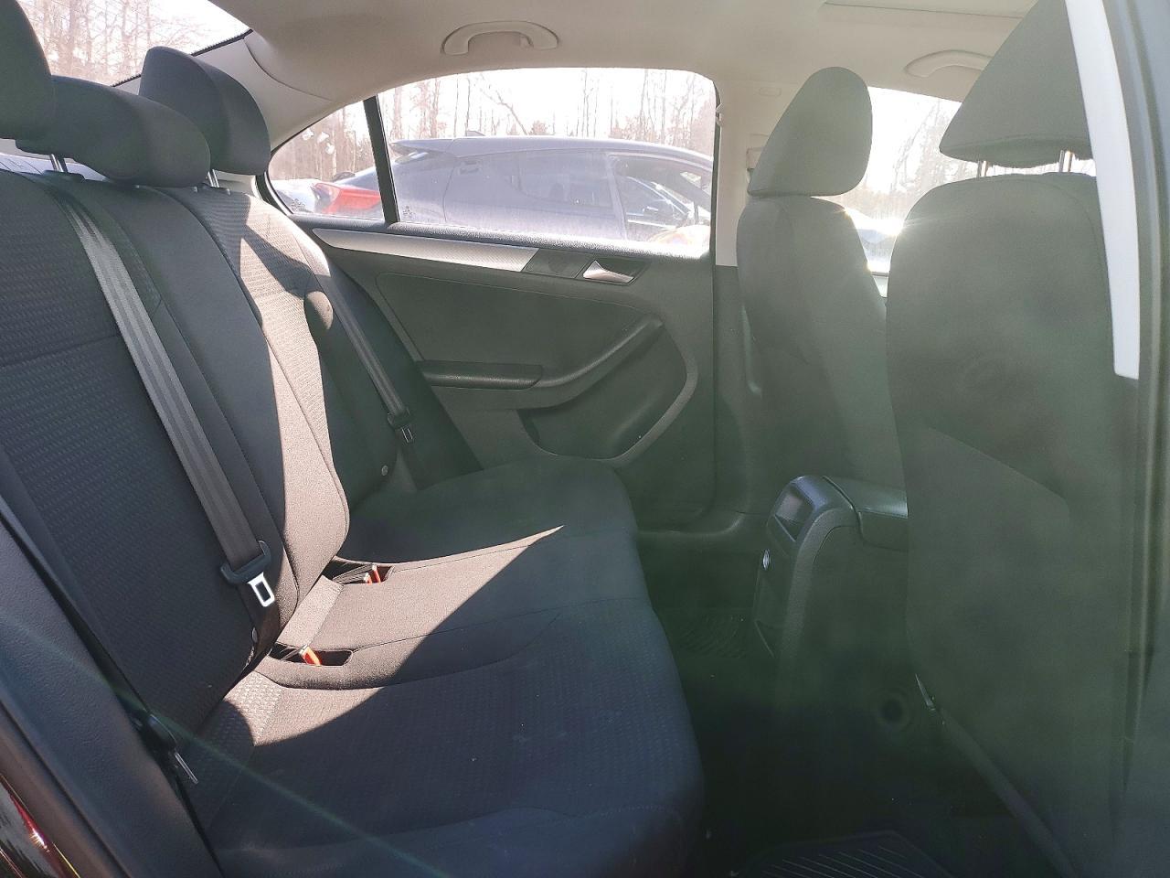 2015 Volkswagen Jetta Base