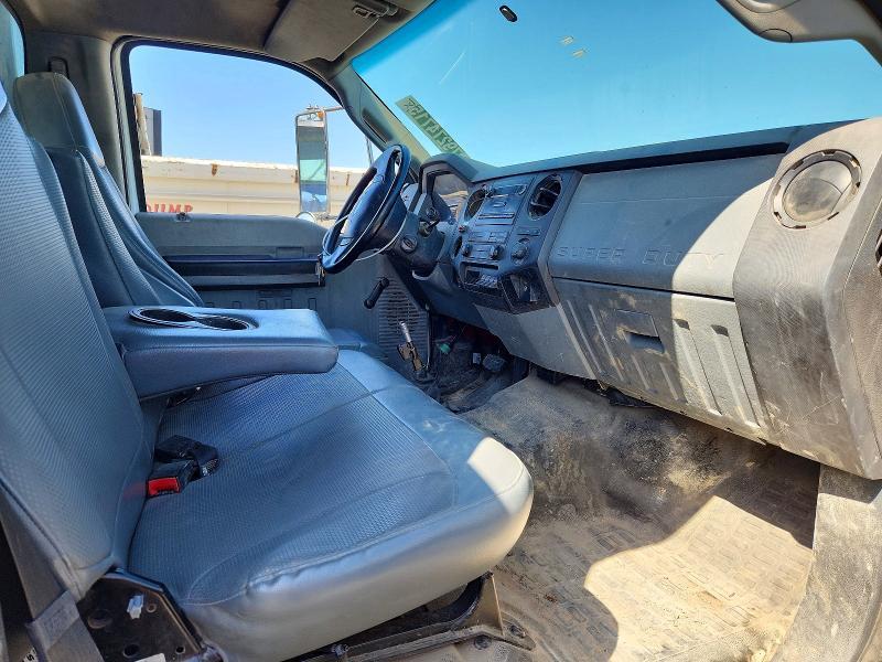 2013 Ford F750 Super Duty Flatbed Truck
