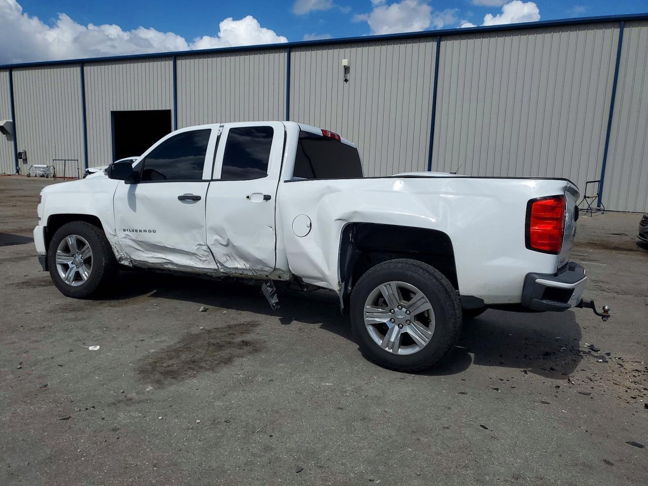 2018 Chevrolet Silverado C1500 Custom