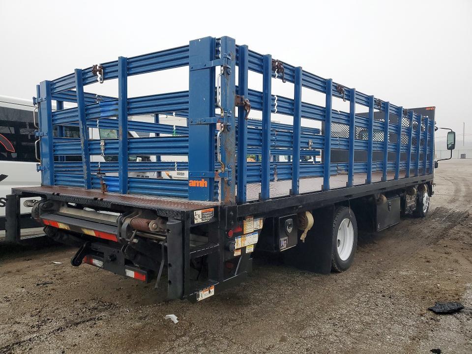 2017 Isuzu NRR Flatbed Truck