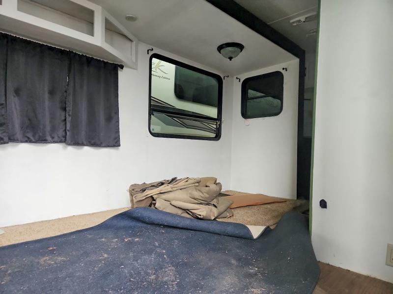 2012 Keystone Sprinter Camper