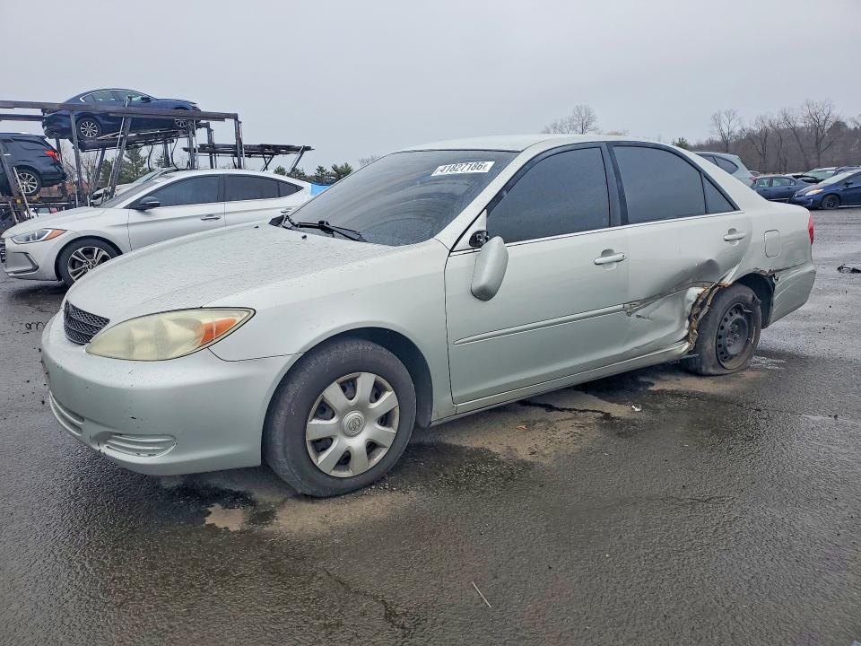 2003 Toyota Camry le