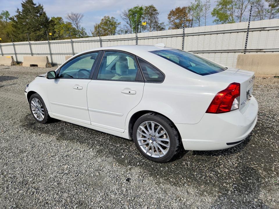 2010 Volvo S40 2.4i