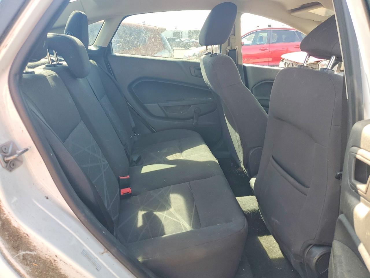 2014 Ford Fiesta s