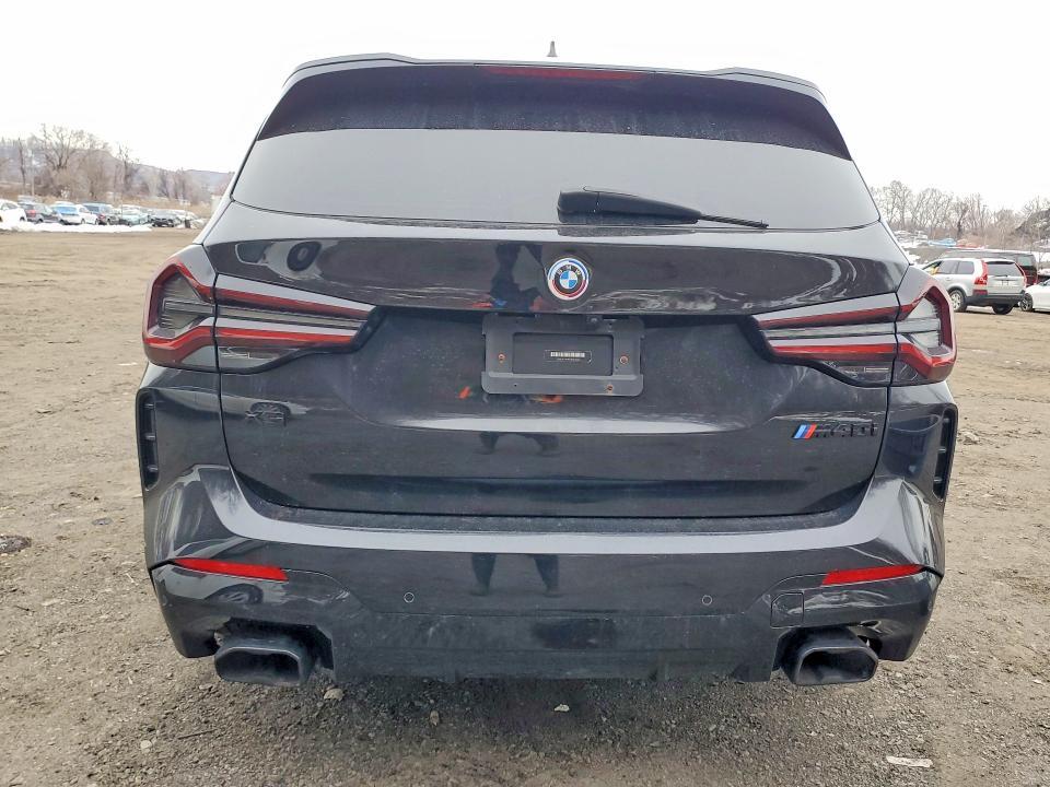 2022 BMW X3 M40i