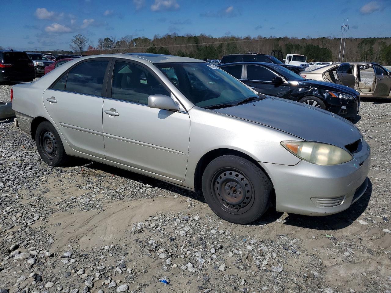 2005 Toyota Camry le