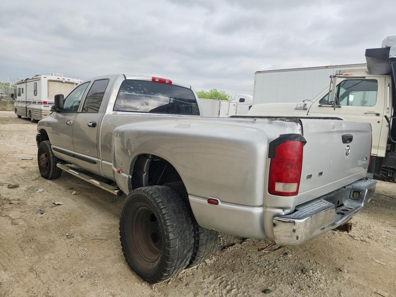 2004 Dodge RAM 3500 ST