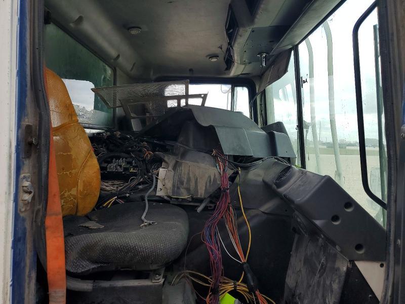 2011 Mack MRU613 Refuse Truck