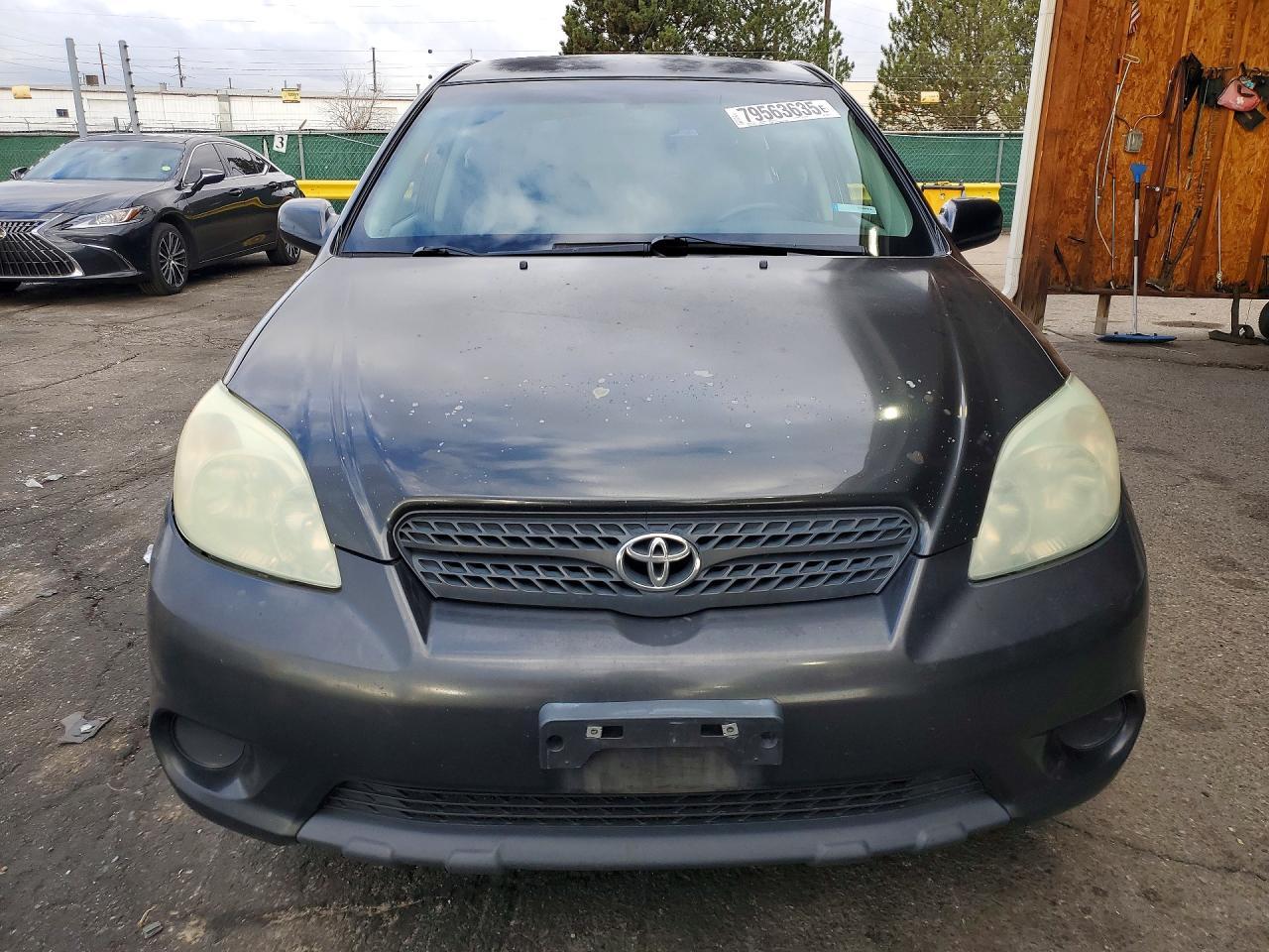2005 Toyota Matrix Base