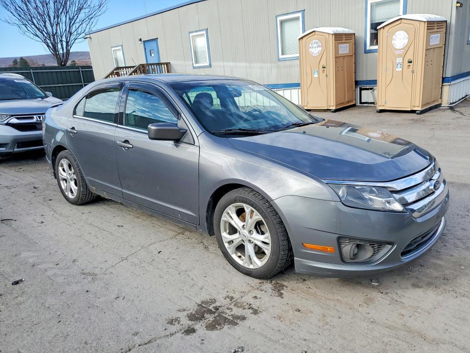 2012 Ford Fusion se