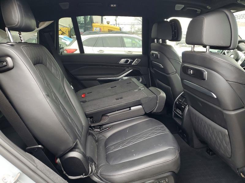 2024 BMW X7 M60i