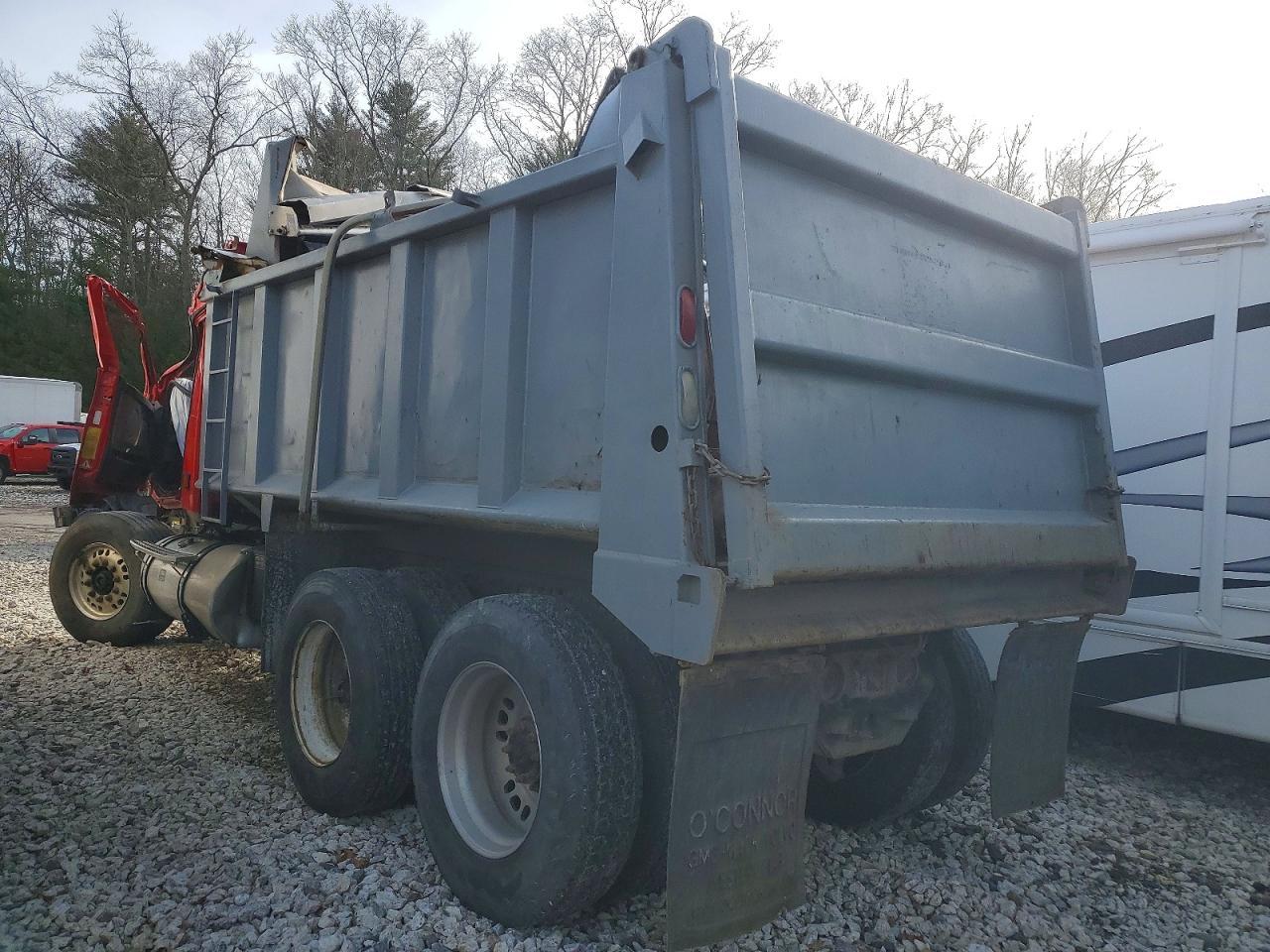 2004 Volvo VHD Dump Truck