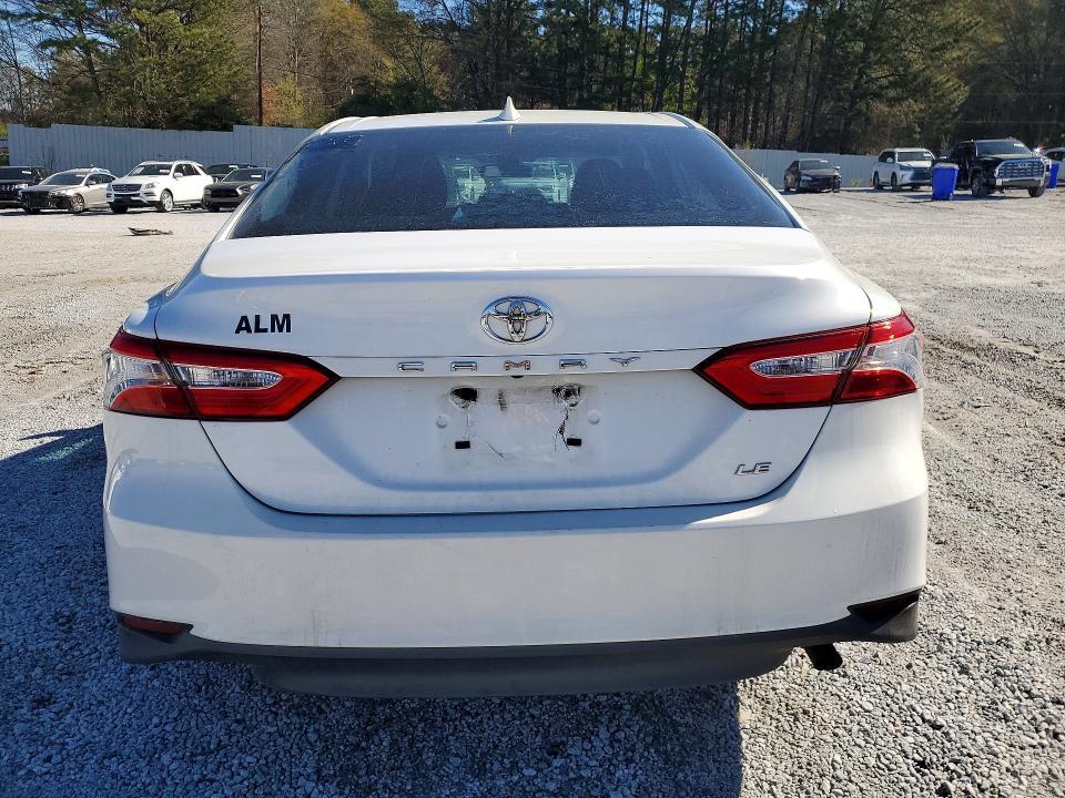 2020 Toyota Camry le