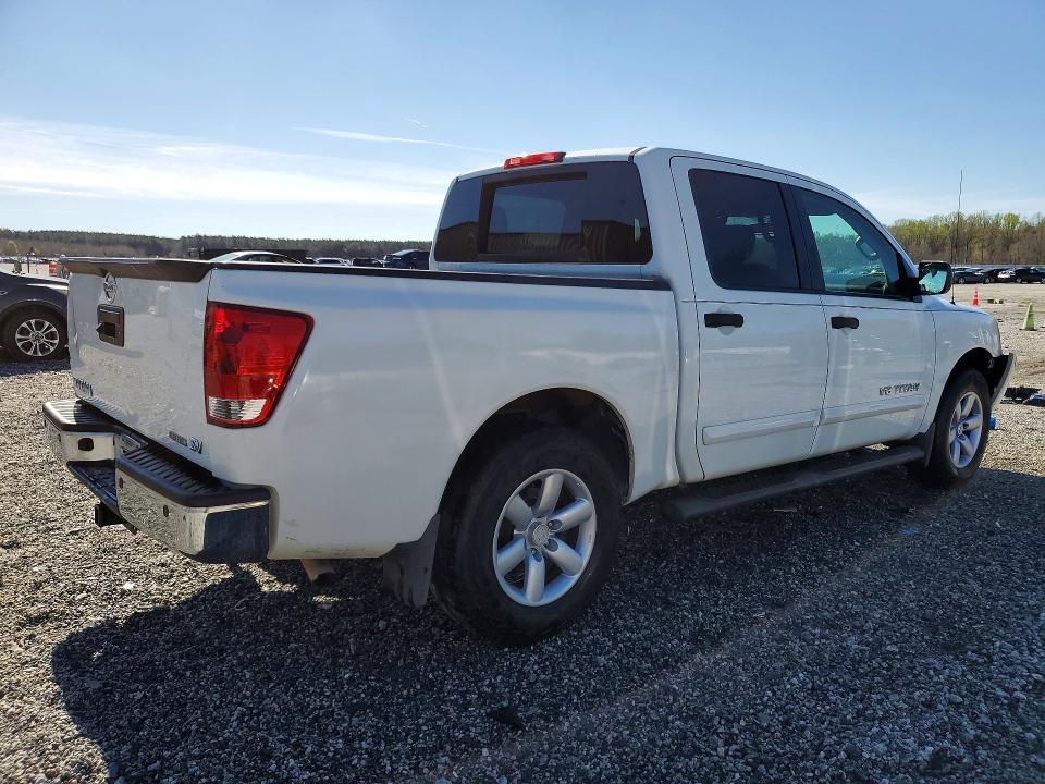 2013 Nissan Titan SV