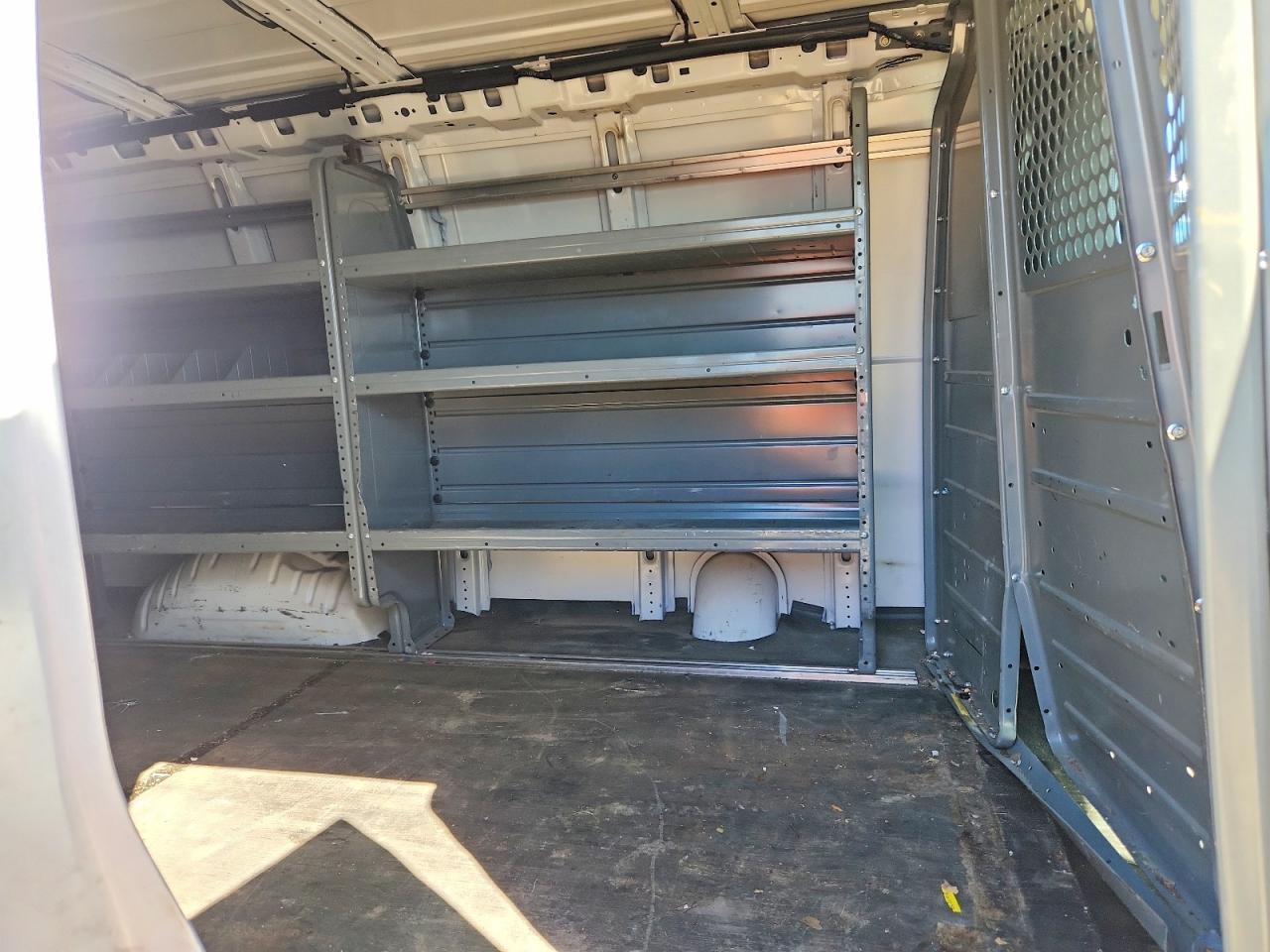 2021 Chevrolet Express 2500 Cargo Utility / Service Van