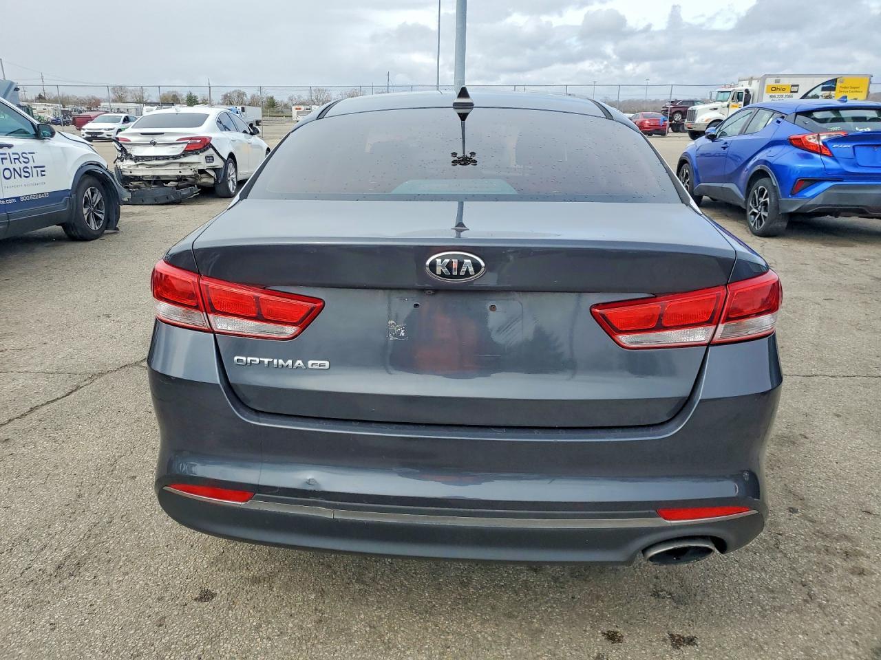 2017 KIA Optima lx