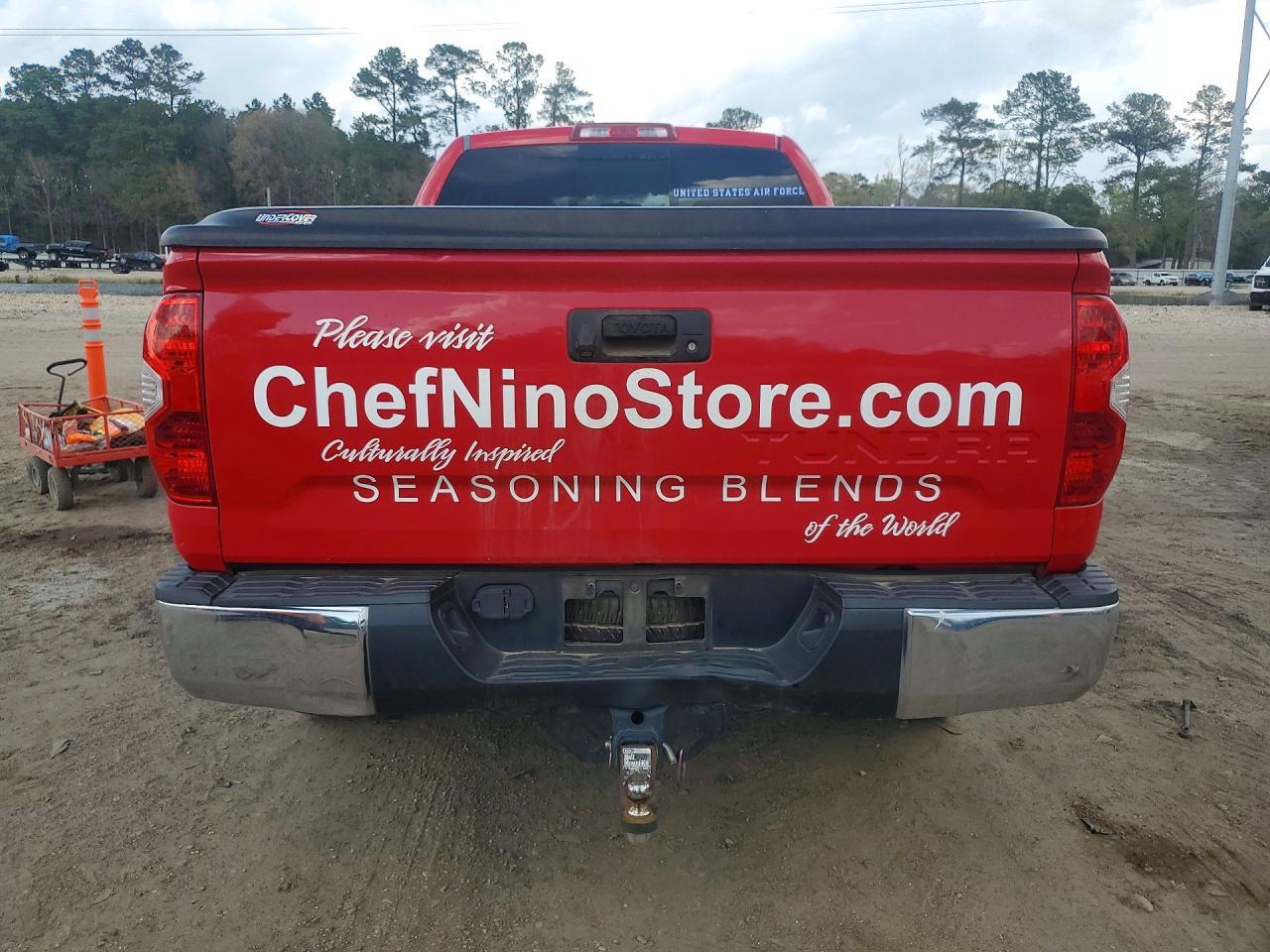 2014 Toyota Tundra SR5