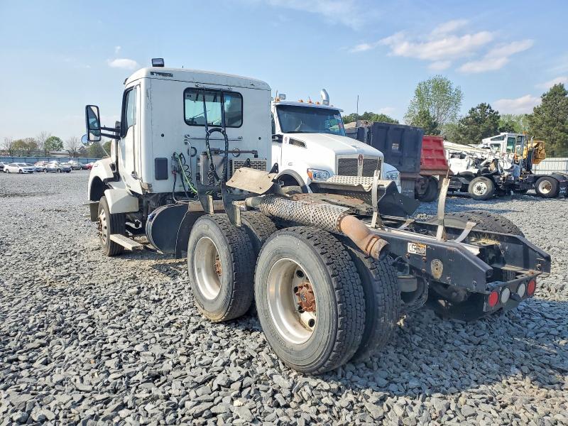 2020 Kenworth T880 Semi Truck