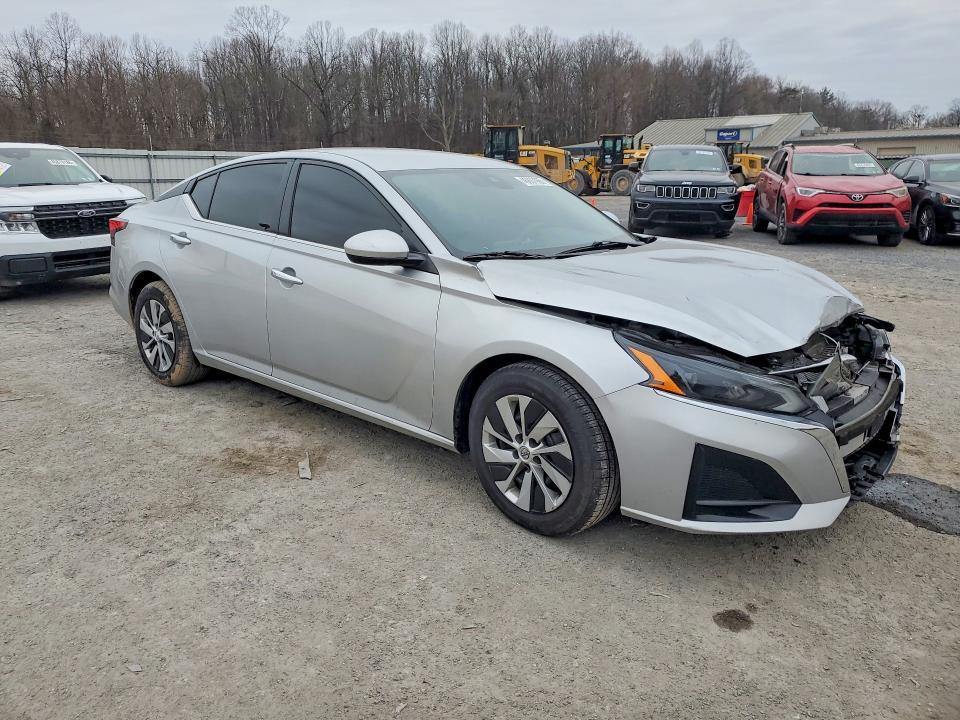 2023 Nissan Altima 2.5 s