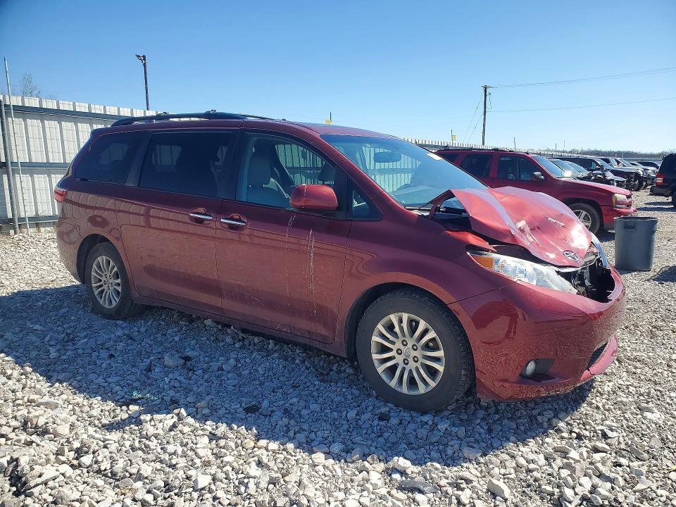 2016 Toyota Sienna