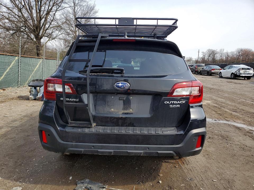 2018 Subaru Outback Touring